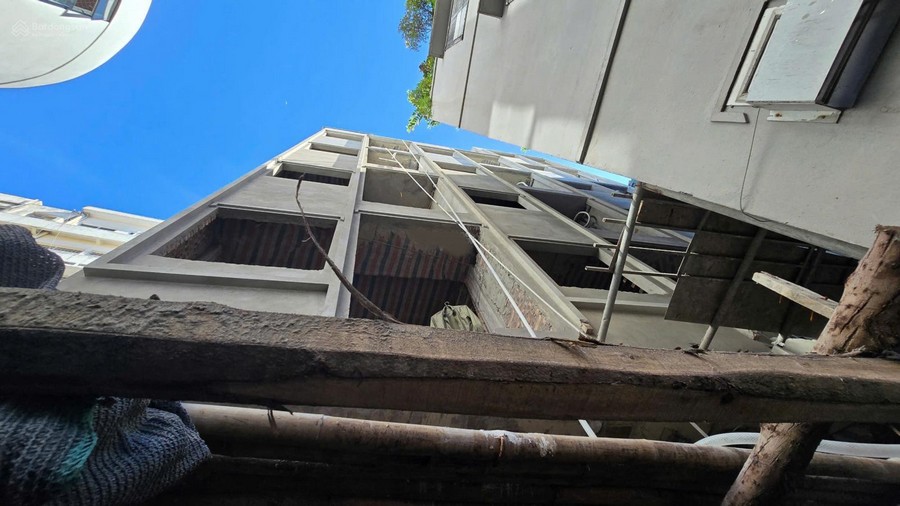 Bán Tòa CHDV Hoàng Quốc Việt – Nghĩa Đô, Cầu Giấy, 106m² x 7 tầng, 30 pkk, dòng tiền ổn định