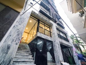 Nhượng căn hộ dịch vụ Cầu Giấy 80m² x 5 tầng, 7PKK đang cho thuê